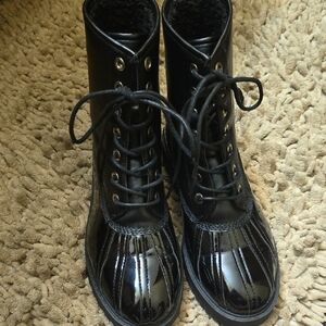 Just Fab Women's Size 6 Amy Lace Up Black Sherpa Lined Duck‎ Combat Rain Boot